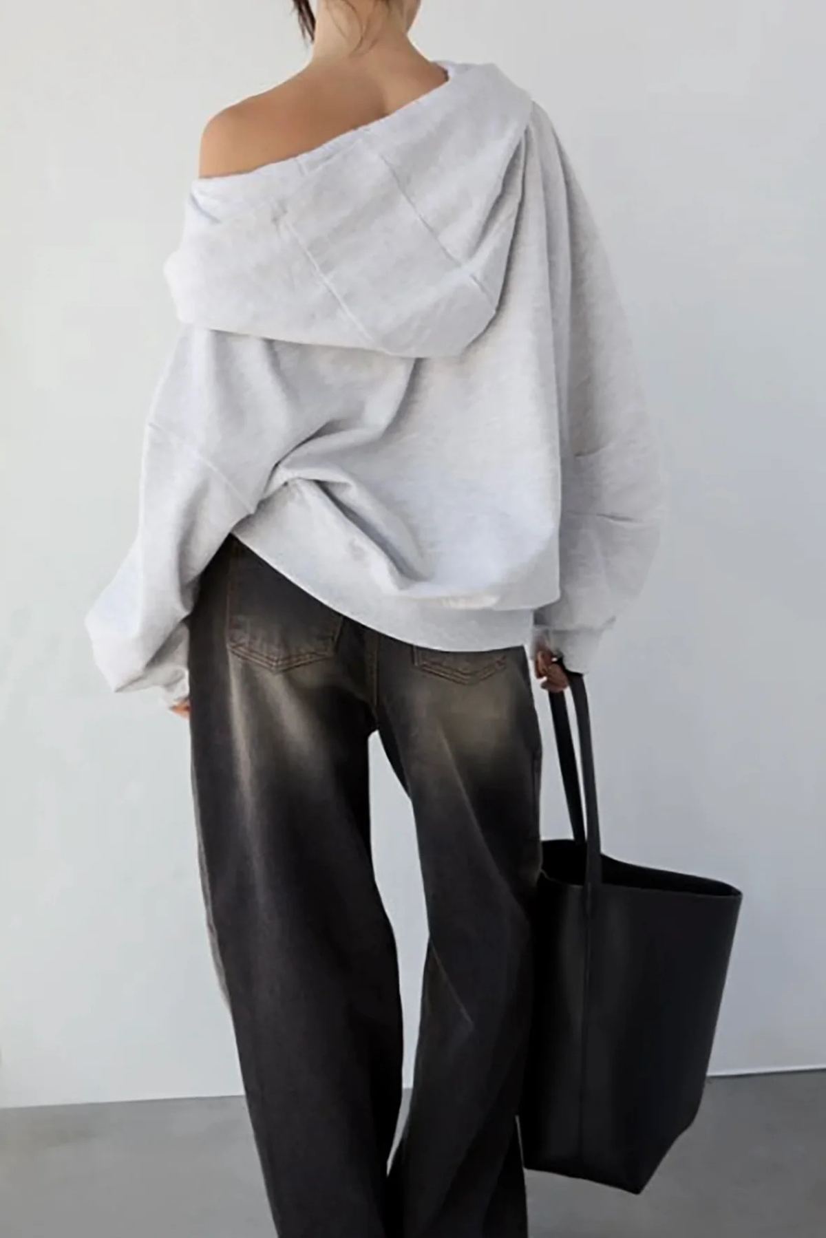 OVERSIZED HOODIE