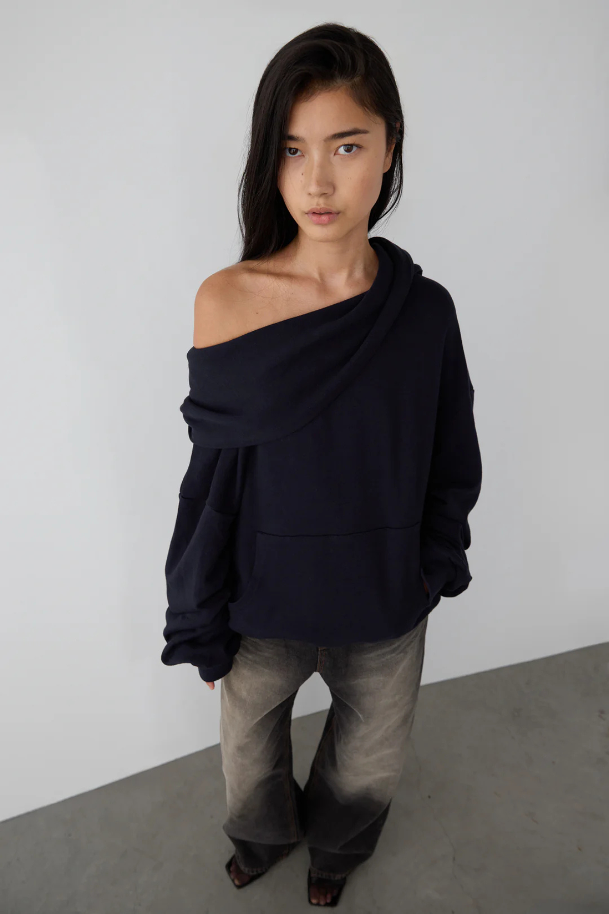OVERSIZED HOODIE