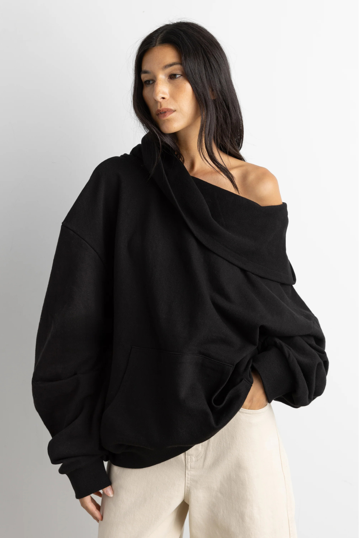 OVERSIZED HOODIE