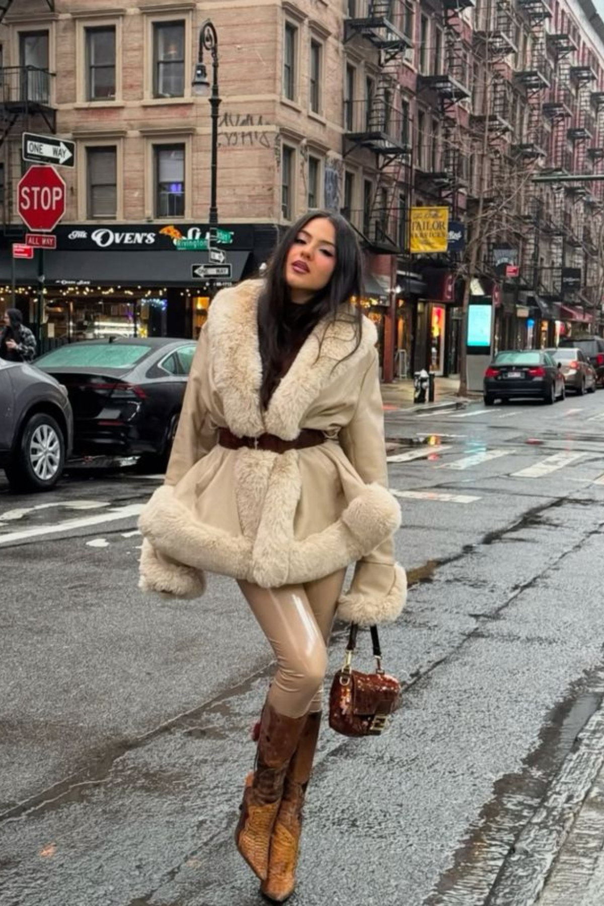 Donna Faux Fur Belted Coat