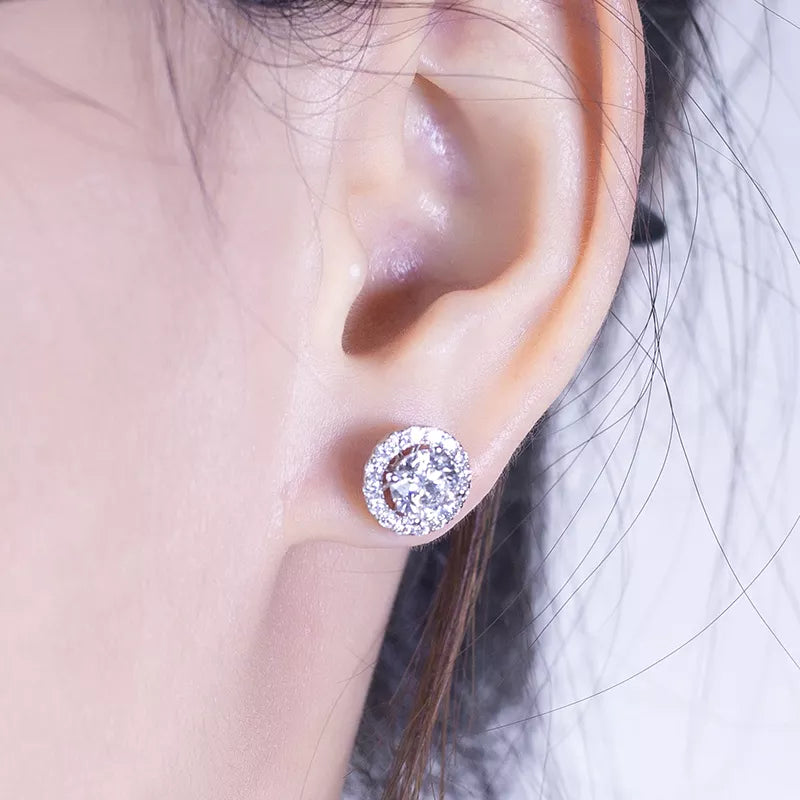 Round Cut 0.83ct D VS2 3EX 18k White Gold Diamond Stud Earrings