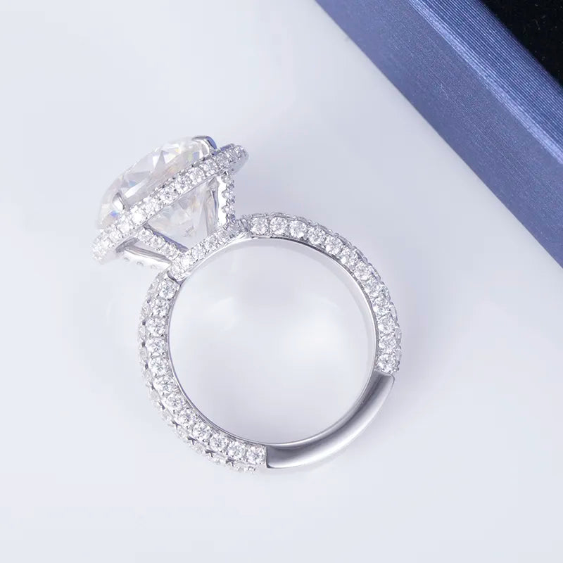 Round Cut Moissanite Dainty Ring