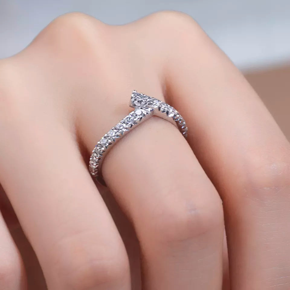 18k Gold Classic Lab Diamond Wedding Ring