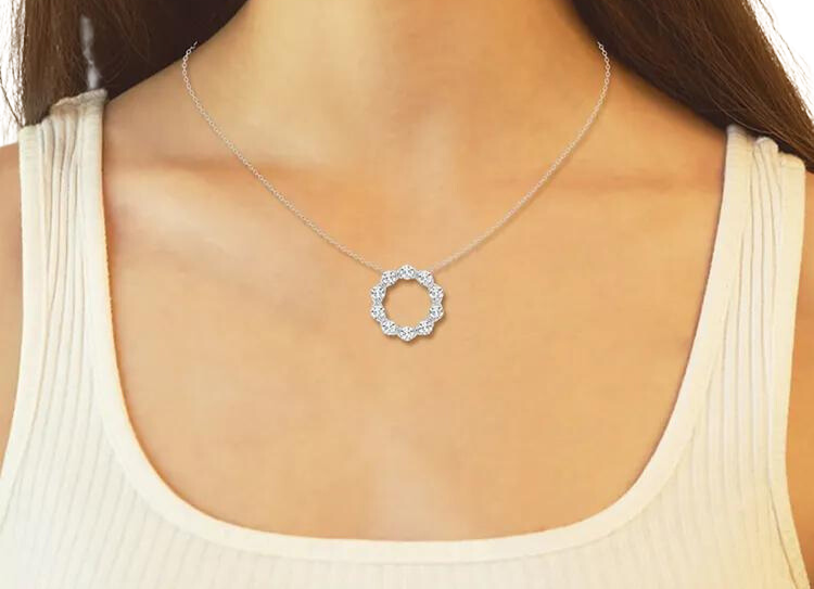 Luxury Round Brilliant Cut Diamond Necklace