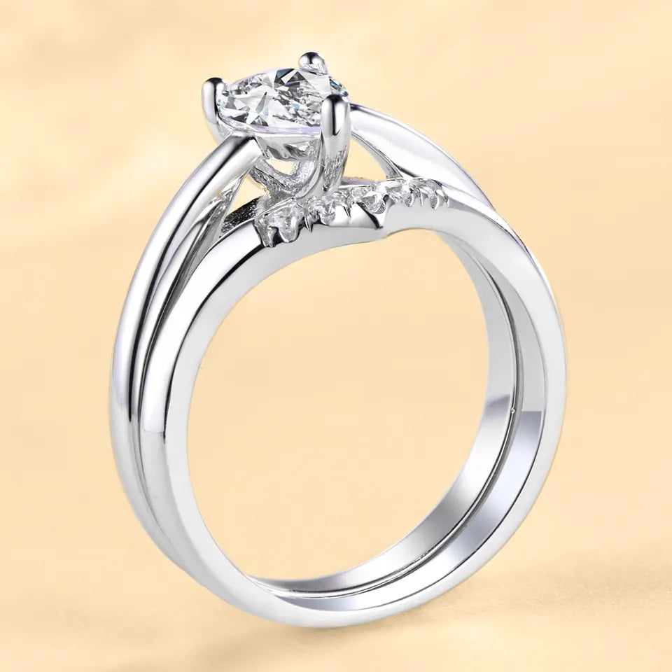 Fashion S925 Sterling Silver Pear Cut Engagement Ring