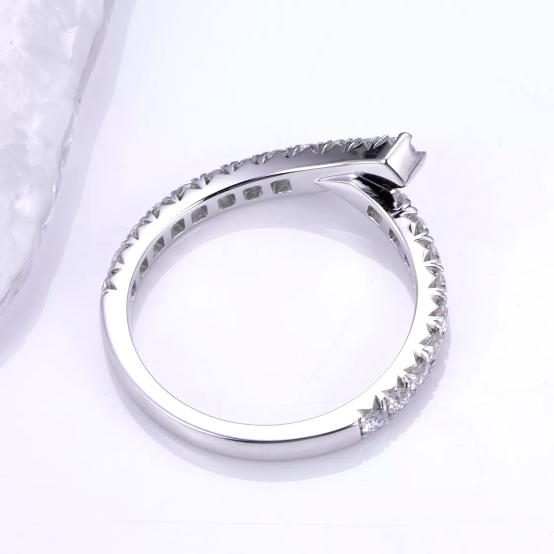 18k Gold Classic Lab Diamond Wedding Ring