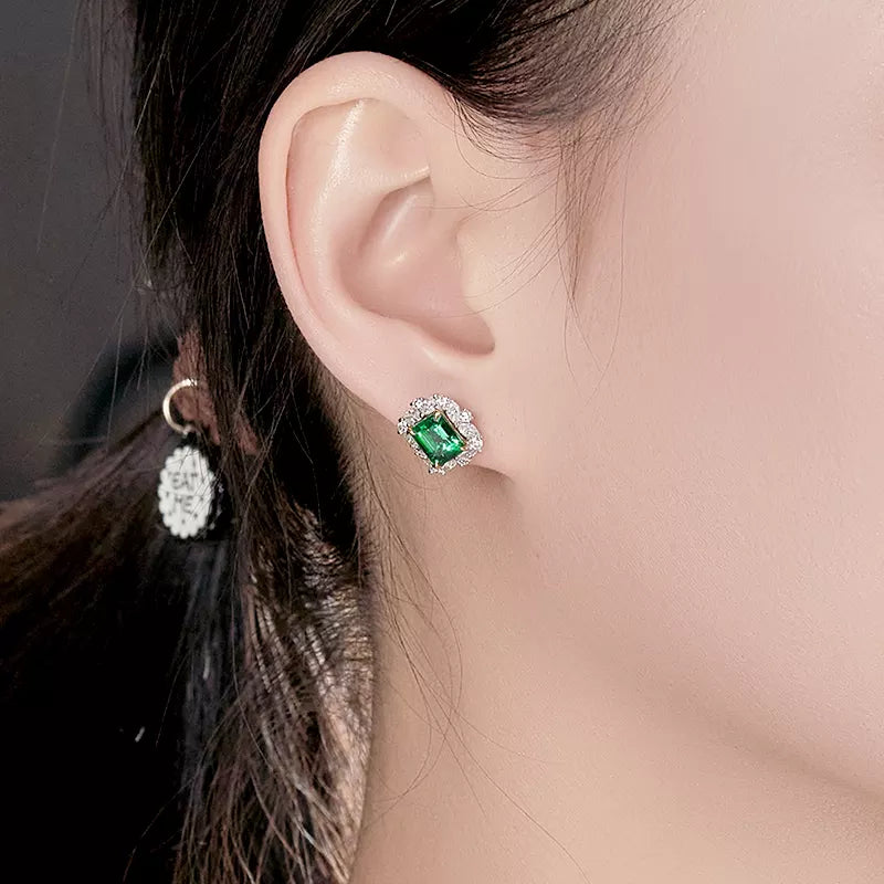 Natural Emerald Halo 18k Gold Earrings With Natural White Diamond