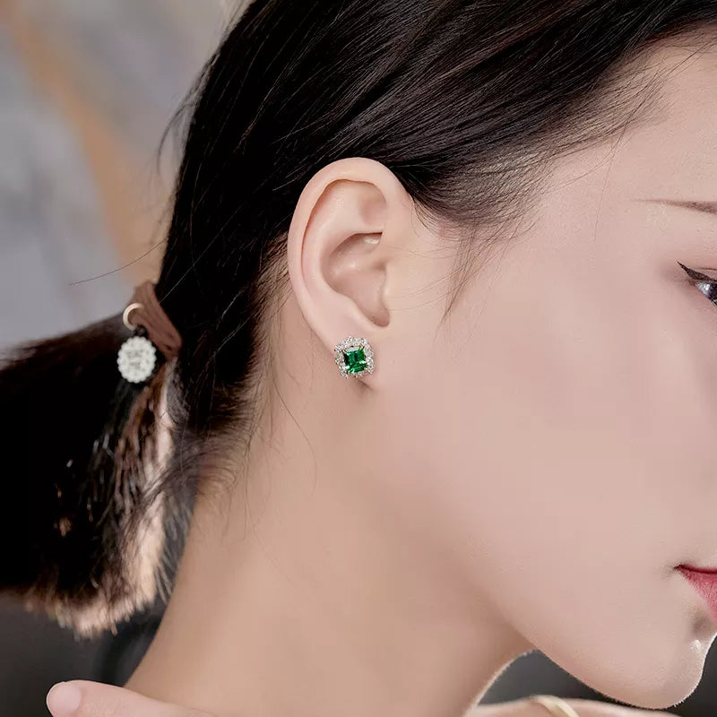Natural Emerald Halo 18k Gold Earrings With Natural White Diamond
