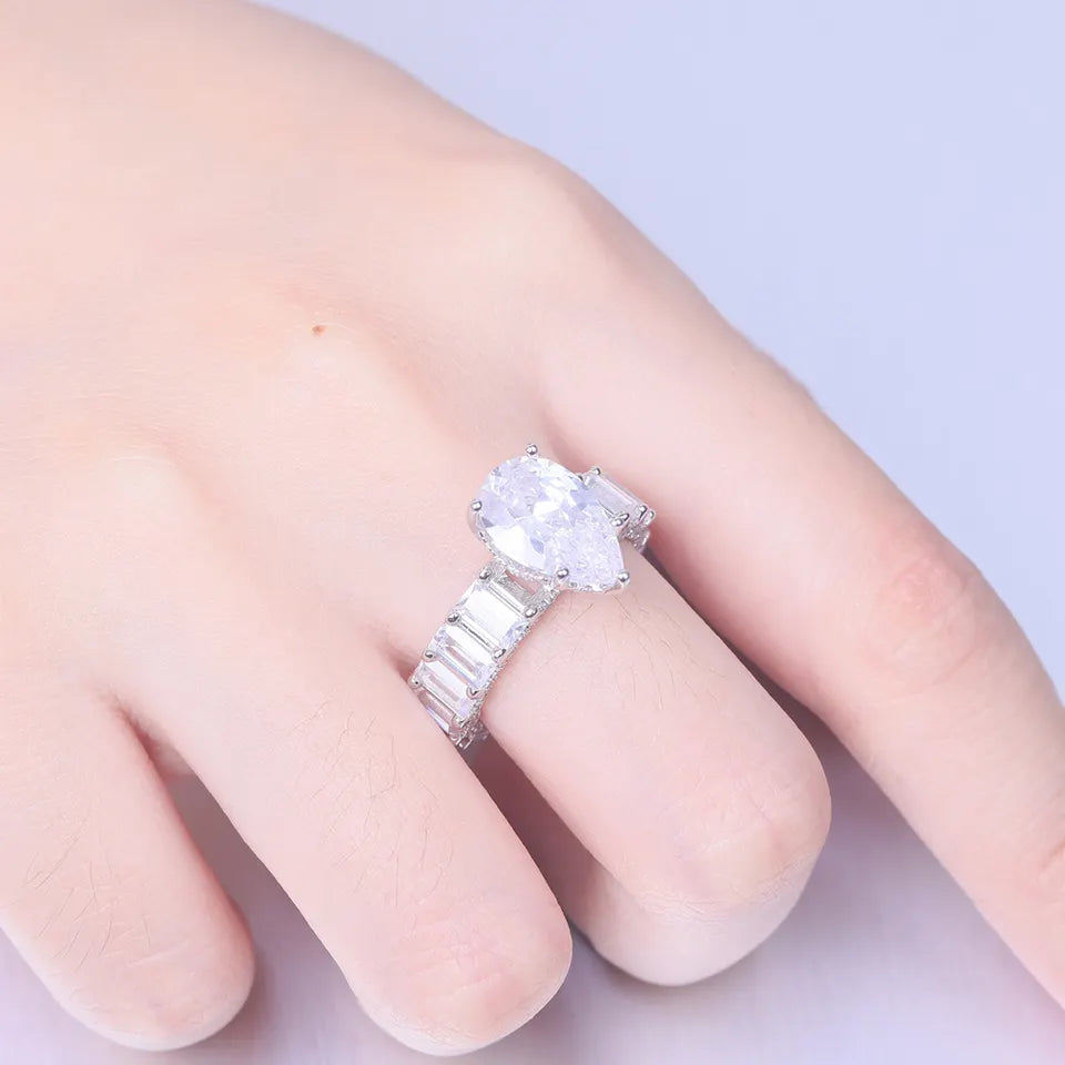 S925 Sterling Silver Pear Cut Zirconia Ring