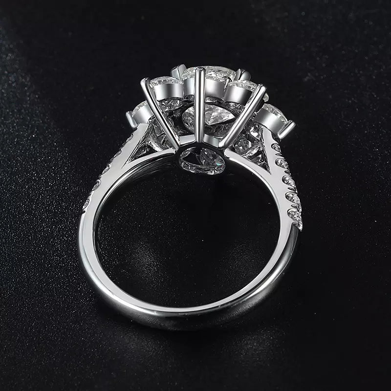 Lab Grown Diamond 18k White Gold Ring