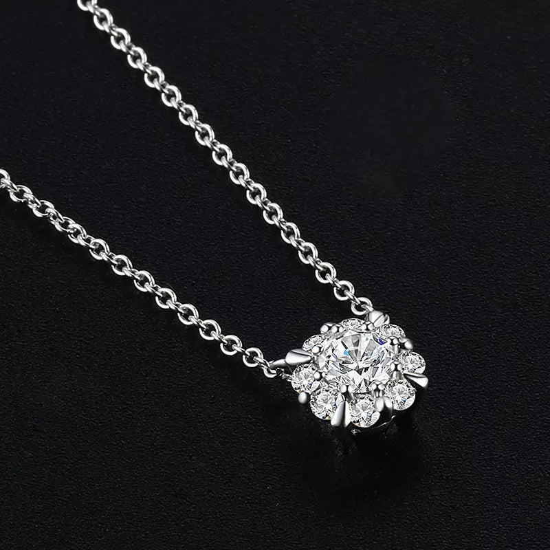 Diamond Pendant Necklace 18K White Gold